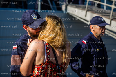Port Wojenny w Gdyni Oksywiu. Przywitanie powracających...