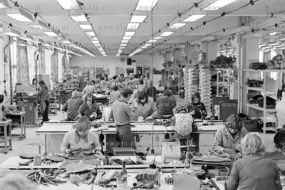 Linia produkcyjna Spółdzielni Pracy Plastyk w Elblągu....