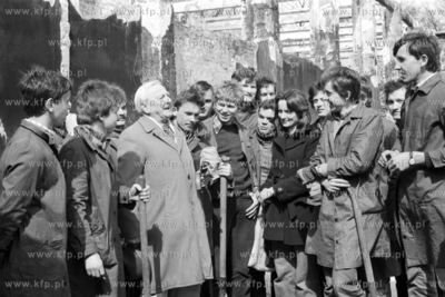 Czy społeczny uczniów pomaturalnego studium zawodowego...