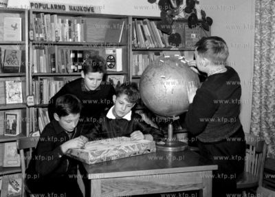 Zajęcia pozaszkolen w szkole podstawowej. (lata60)...