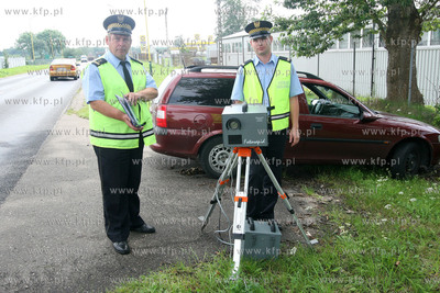 Jerzy Orzechowski (nz po lewej) - komendant Strazy...