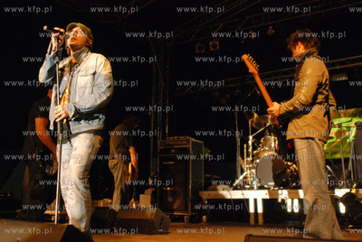 Dni Pruszcza 2008 - koncert Golden Life na stadionie...