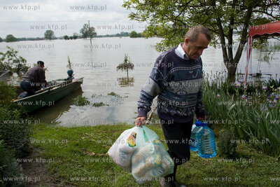 Nowy Torszyn NZ Pomoc humanitarna dla powodzian, do...
