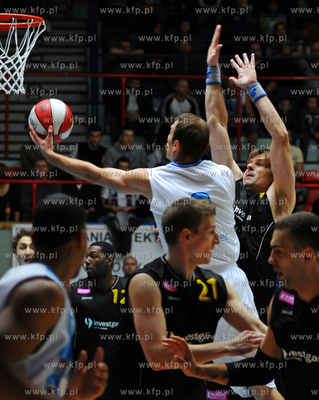 Kolobrzeg. Tauron Basket Liga - mecz koszykowki mezczyzn...