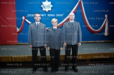 Final Konkursu na dzielnicowego roku 2010. Nz. Aspirant...