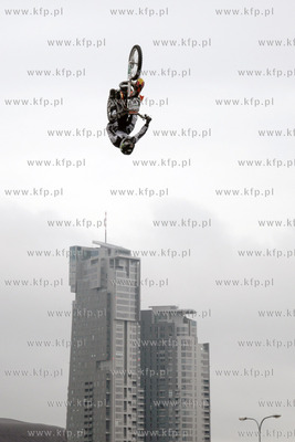Gdynia, Skwer Kosciuszki. Red Bull X-Fighters Jams....