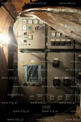 Niedokonczona Korweta Gawron oczekujaca na decyzje...