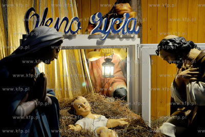 Rumia. Parafia NMP Wspomozenia Wiernych. Szopka bozonarodzeniowa...