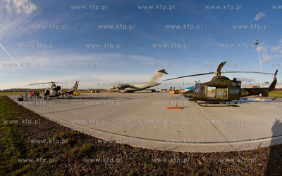 Na gdanskim lotnisku wyladowal Boeing C 17 Globemaster...