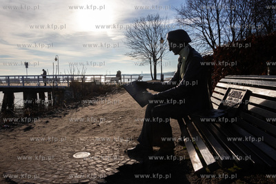 Ławeczka Antoniego Suchanka w Gdyni Orłowie.
17.01.2025
fot....