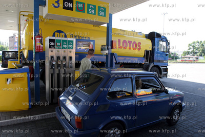 Rafineria Gdanska od 2.06.2003 zmienia nazwe na GRUPA...