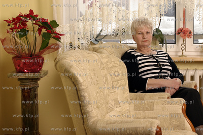 Krystyna Ostrzyniewska - jedna z wdow po marynarzach...
