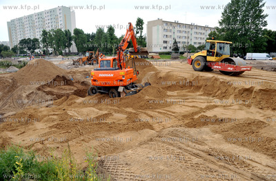 Gdansk. Budowa ronda i tunelu dla pieszych przy zbiegu...