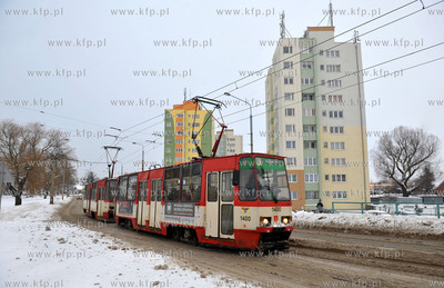 Tramwaj na gdanskiej Przerobce.29.12.2010fot. Maciej...