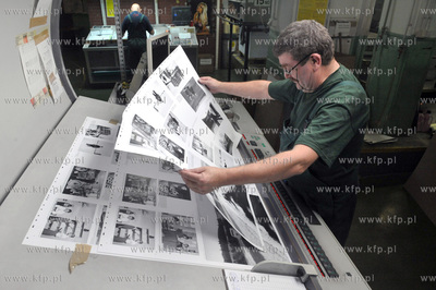 W drukarni POZKAL w Inowroclawiu rozpoczal sie druk...