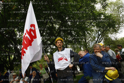 Gdynia.  Obrona stoczni polską racją stanu - pod...