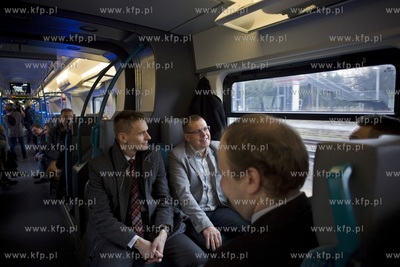 Inauguracyjny przejazd  nowym pociągiem PKP SKM, typu...