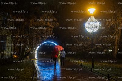 Iluminacje świąteczne w Parku Oliwskim. 05.12.2024...