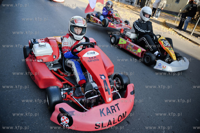 Gdansk. Parada z okazji 93 rocznicy odzyskania przez...