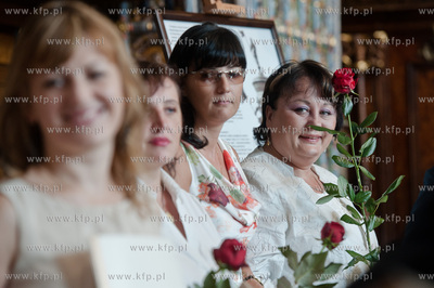 Gdansk. Dwor Artusa. Uroczystosc wreczenia nauczycielom...