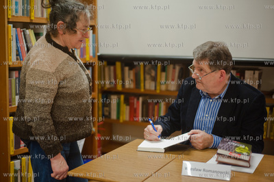 Gdansk. Filii nr 13 Wojewodzkiej i Miejskiej Biblioteki...