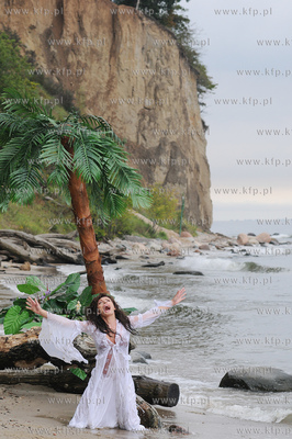 Plaza przy klifie w Gdyni Orlowie. Ekipa filmowego...