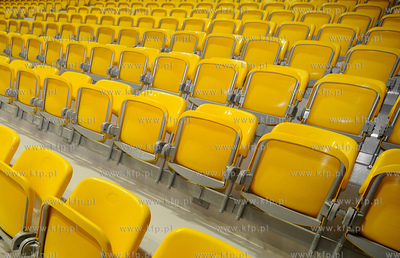 Trwaja prace wykonczeniowe Hali Sportowo - Widowiskowej...