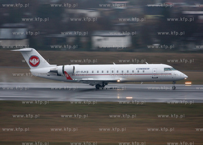 Gdansk, Rebiechowo. Nz. Canadair Regional Jet CRJ100...