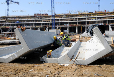 Budowa stadionu PGE Arena na Gdanskiej Letnicy.
25.03.2010
fot....