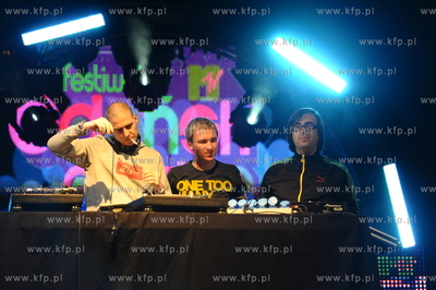 Gdansk. Plac Zebran Ludowych. Festiwal MTV Gdansk Dzwiga...