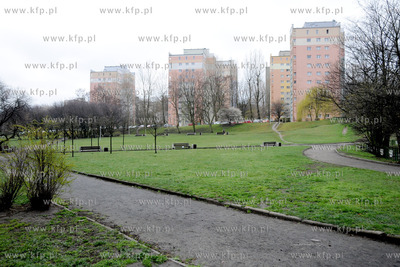 Skwer Sue Ryder u zbiegu al. Marszalka Pilsudskiego...