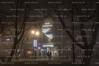 Sopot. Iluminacje świetlne na Placu Przyjaciół Sopotu.
21.12.2018
fot....