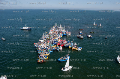 Morska Pielgrzymka Rybakow w Pucku na odpust Sw Piotra...