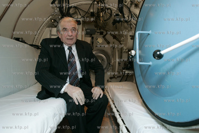 Akademia Medyczna Gdansk, Instytut Medycyny Tropikalnej,...