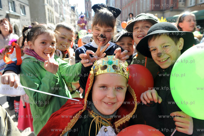 Parada dziecieca z okazji obchodow Swiatowego Dnia...
