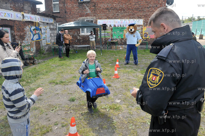 Gdansk Orunia. Akcji malowania scian tunelu na ul....