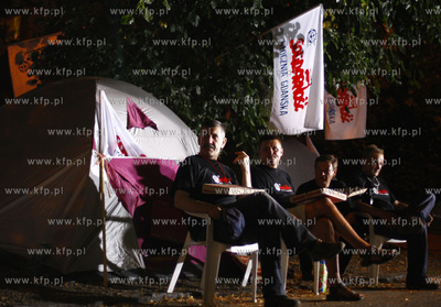 Sopot. Kilkudziesieciu zwiazkowcow ze stoczni Gdansk...