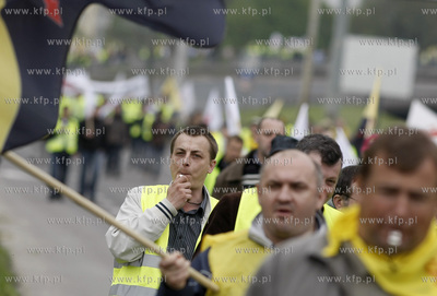 Gdansk. Demonstracja ponad 3 tys. zwiazkowcow z Grupy...