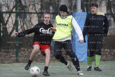 Gdansk Zaspa. Pilkarski turniej dzikich druzyn Do przerwy...