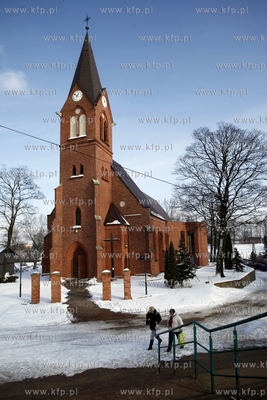 Sierakowice. Kosciol p.w. sw Jana Chrzciciela.
07.02.2013
fot....