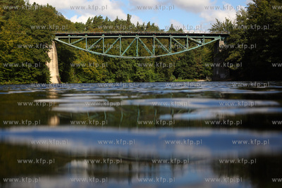 Wiadukt kolejowy w Rutkach.
14.09.2014
fot. Krzysztof...