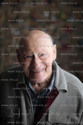 Jerzy Dybicki (ur. 19 lipca 1923 w Baranowiczach) -...