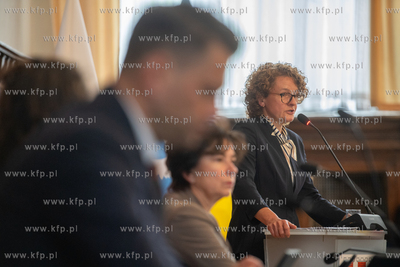 XIV sesja Rady Miasta Sopotu. Podczas sesji wręczono...