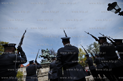 Obchody 3 Majowe pod pomnikiem Jana III Sobieskiego...