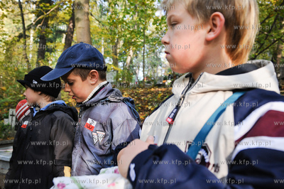 Gdansk. Cmentarz Srebrzysko. Zywa lekcja historii,...