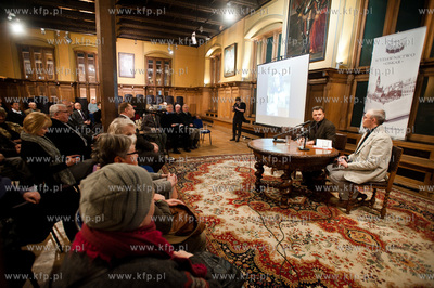 Gdansk. Nadbaltyckie Centrum Kultury. Spotkanie z Adamem...
