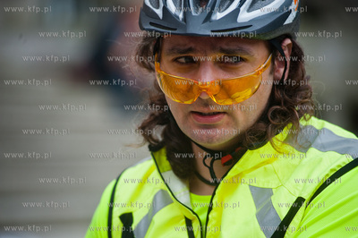 Politechnika Gdanska. Start wyprawy rowerowej do okola...