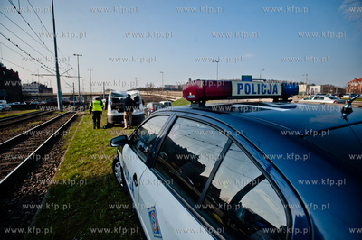 Gdansk. Ul. Okopowa. Wypadek samochodu dostawczego...