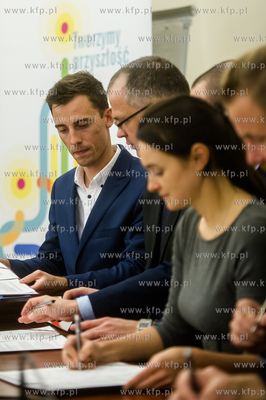 Gdańsk. Sala Herbowa Urzędu Marszałkowskiego. Podpisanie...