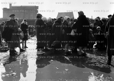 Targowisko miejskie. (lata60)
1965
0002224z
Fot. Zbigniew...
